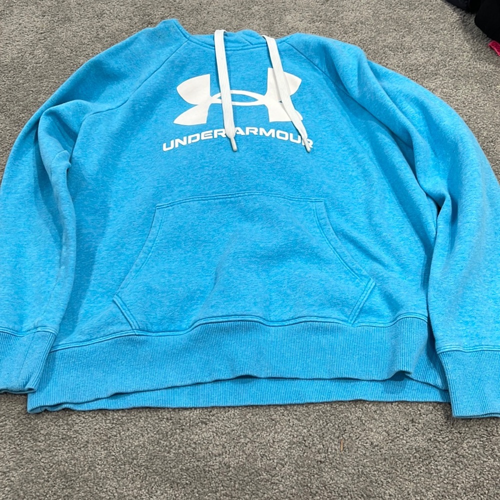 under armor sweatshirt